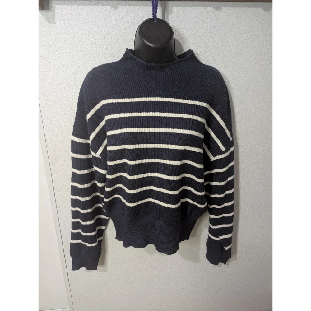Merokeety striped pullover